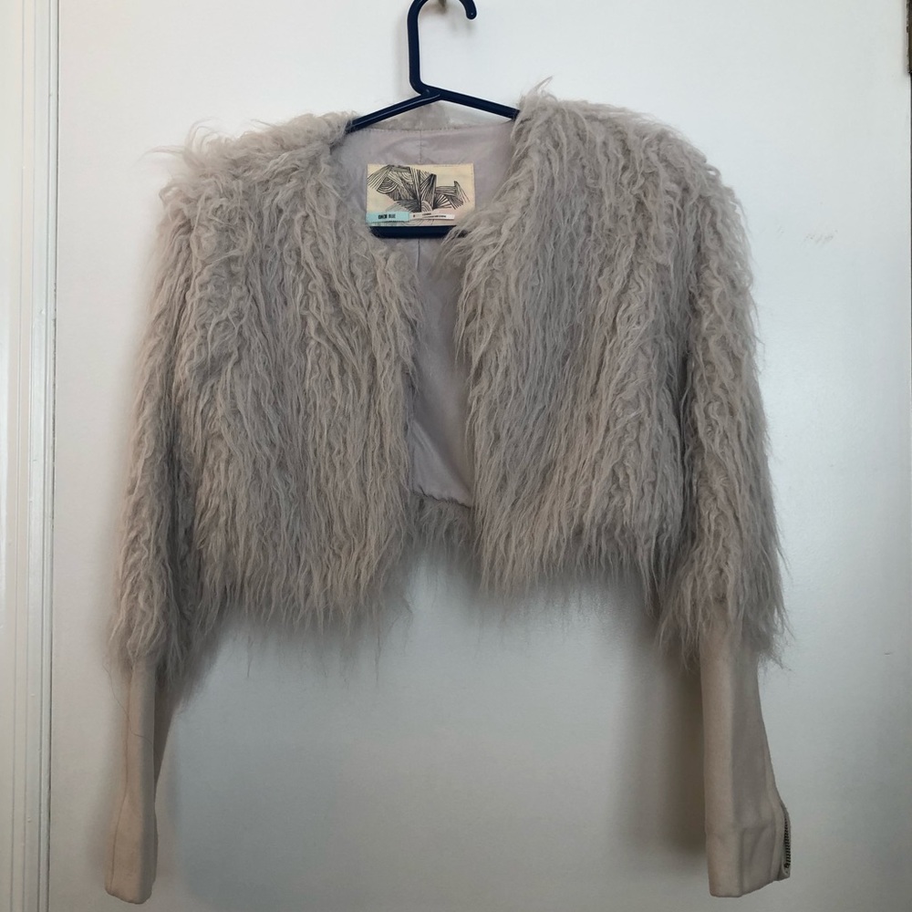 UO Kimchie Blue Grey cropped Shag sweater, Small